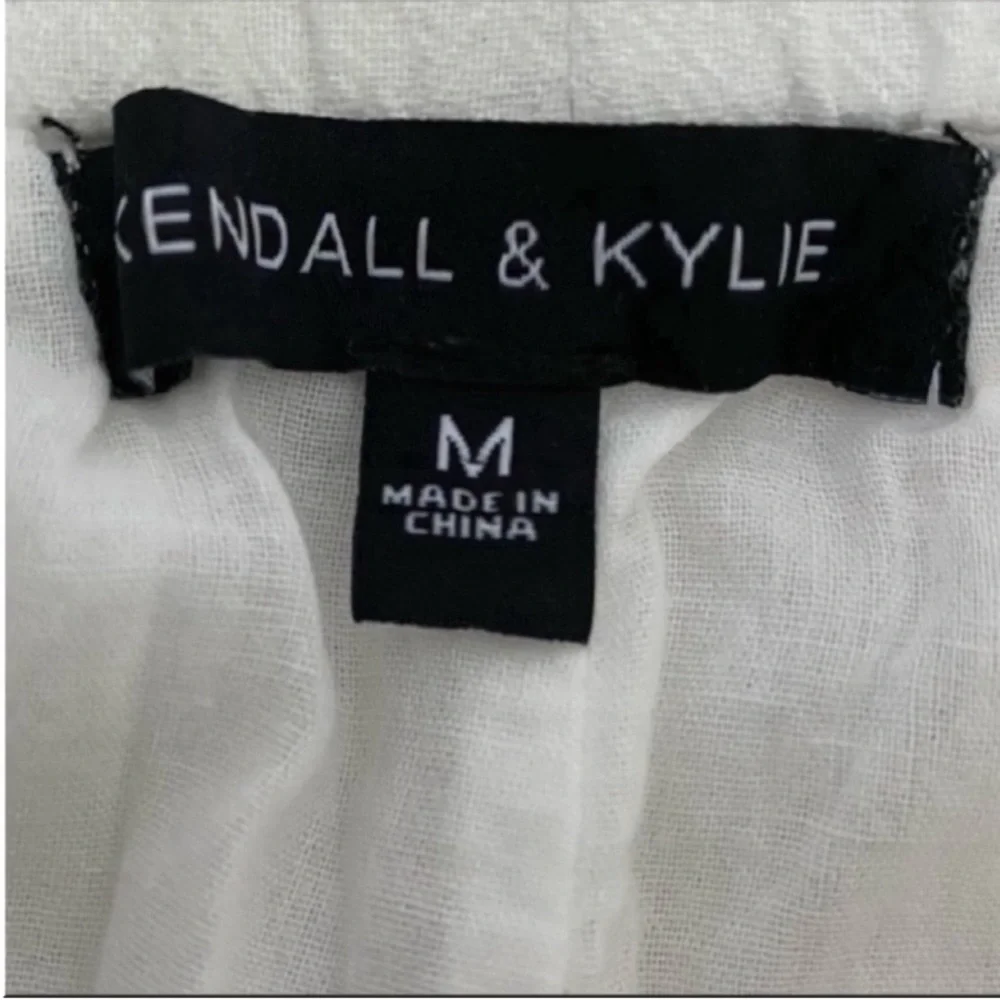 Women’s Kendall & Kylie White Linen High Waisted Tie Shorts Size Medium